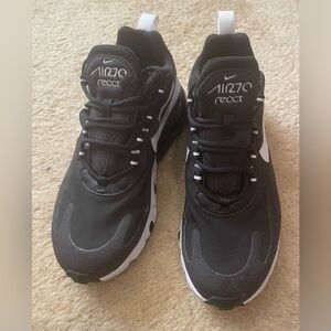 Women’s Nike Air Max 270 React Size 7.5